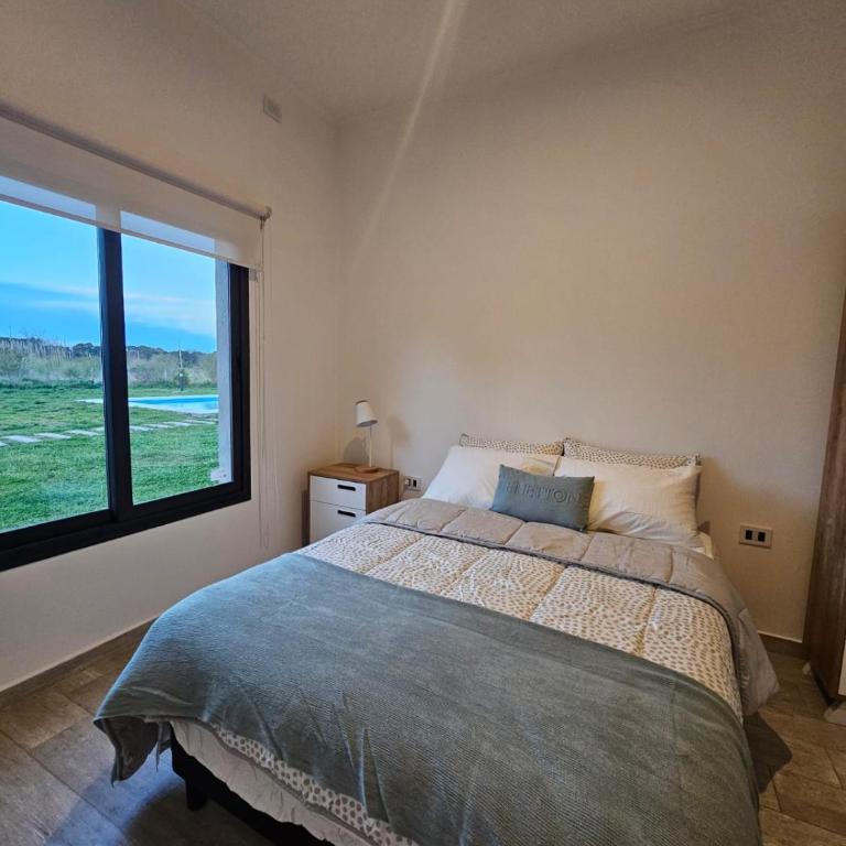 Hermosa Casa De Campo en Mercedes - Casa de 4 dormitorios - 55