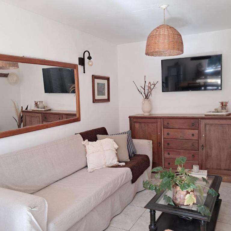 Reina Paz - One-Bedroom Apartment - 7