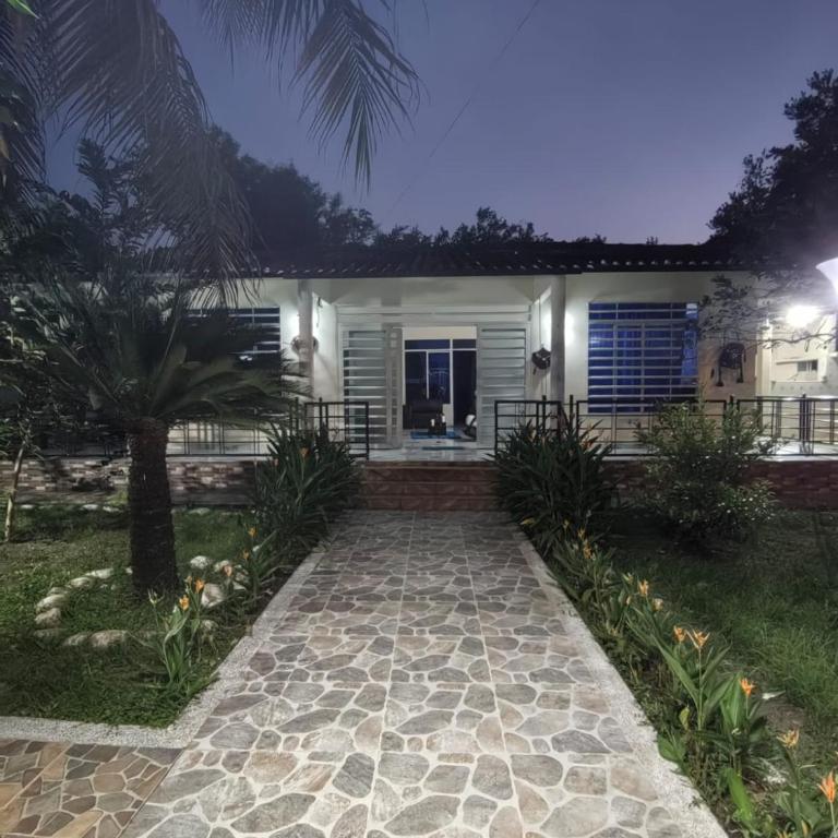 El triunfo 1 - Four-Bedroom House - 4
