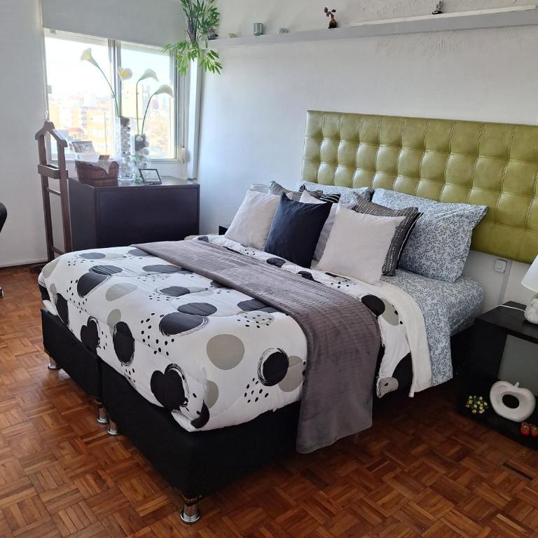 Apart de 2 dormitorios frente al Montevideo shopping zona WTC - Apartamento de 2 dormitorios con vistas a la ciudad - 10