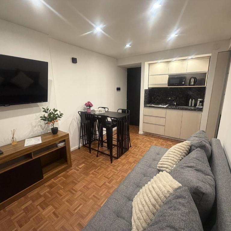 Corazón de Córdoba, Estilo, Confort & Cochera Opc - One-Bedroom Apartment - 2
