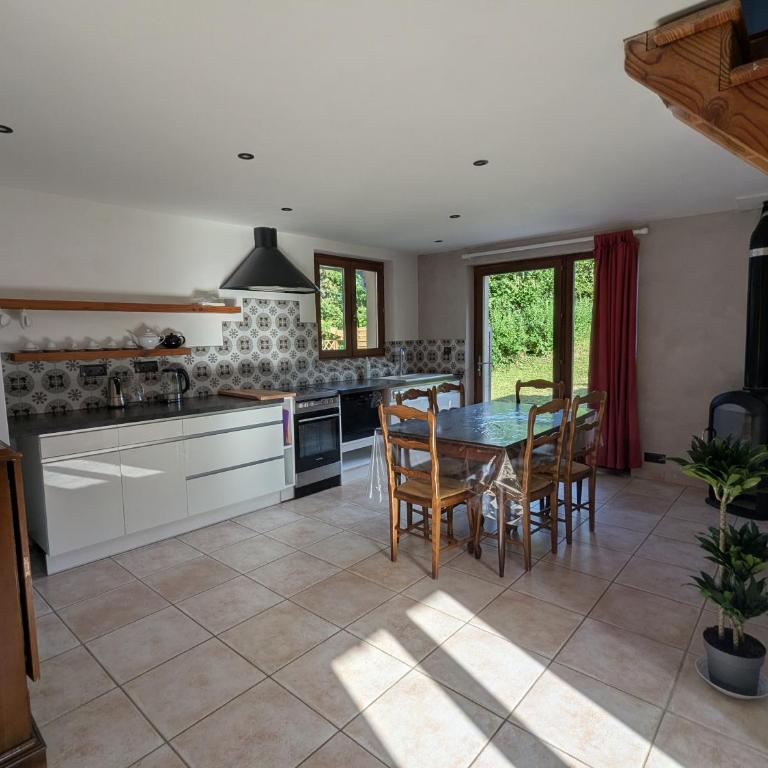 Surlechemin Marielle - Gite 30min Grenoble - Maison de Vacances - 1
