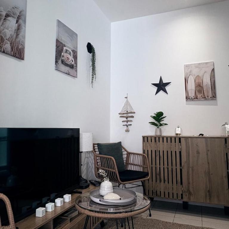 3-bedroom house 5 min from Mégacite & Zenith - Appartement 1 Chambre - 16