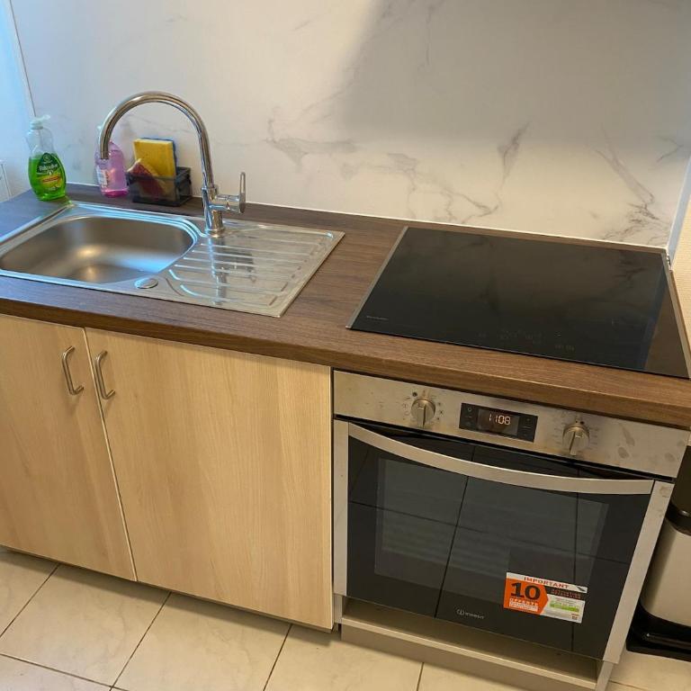 Private room for 1 person in a local home - Apartment mit 2 Schlafzimmern - 2
