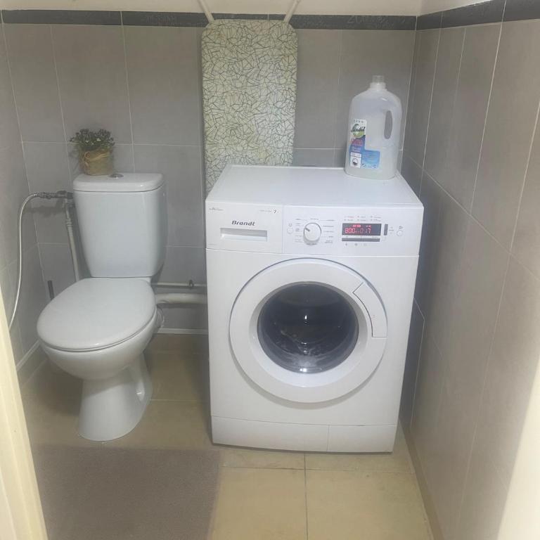 Cocon marseillais Silo balcon, clim & parking - Appartement 3 Chambres - 13