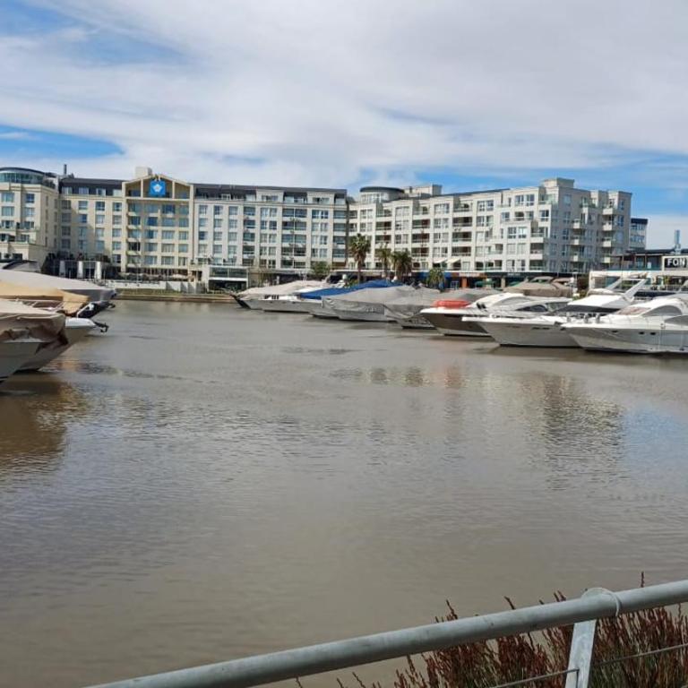 Departamento loft con balcón con vistas parciales a la bahia - Apartamento de 1 dormitorio - 29