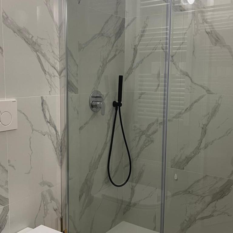 M9 Rest House Venice 2 - Camera Matrimoniale Deluxe con 1 Letto Supplementare - 21