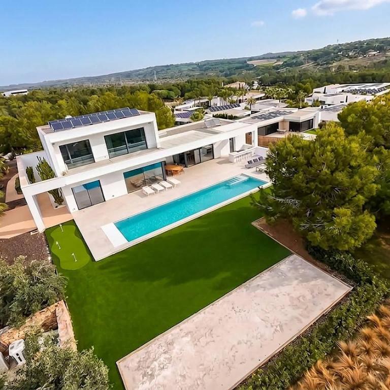 4 Bed Luxury Villa on Las Colinas Golf Resort - Villa - 1