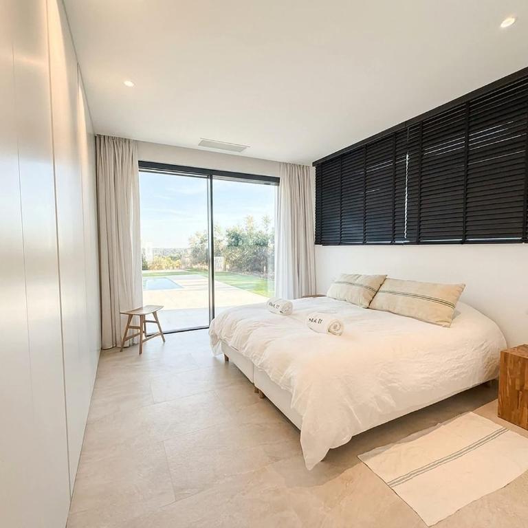 4 Bed Luxury Villa on Las Colinas Golf Resort - Villa - 24