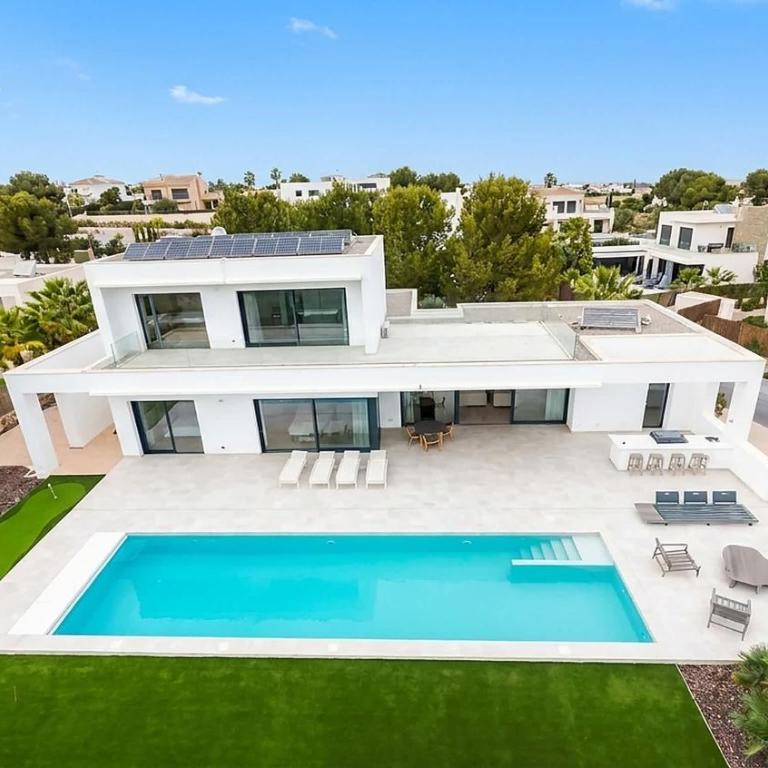 4 Bed Luxury Villa on Las Colinas Golf Resort - Villa - 45