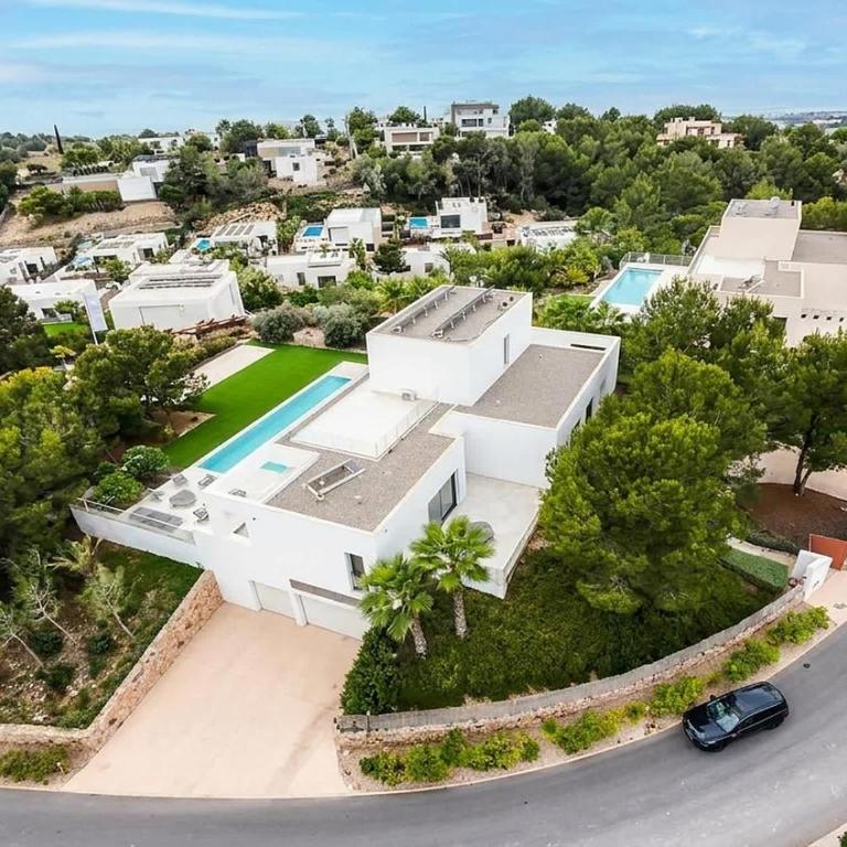 4 Bed Luxury Villa on Las Colinas Golf Resort - Villa - 48