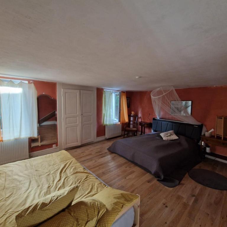 Appartement calme 90m2 dans un petit hameau au pied du Salève proche de Genève - Appartement 1 Chambre - 10