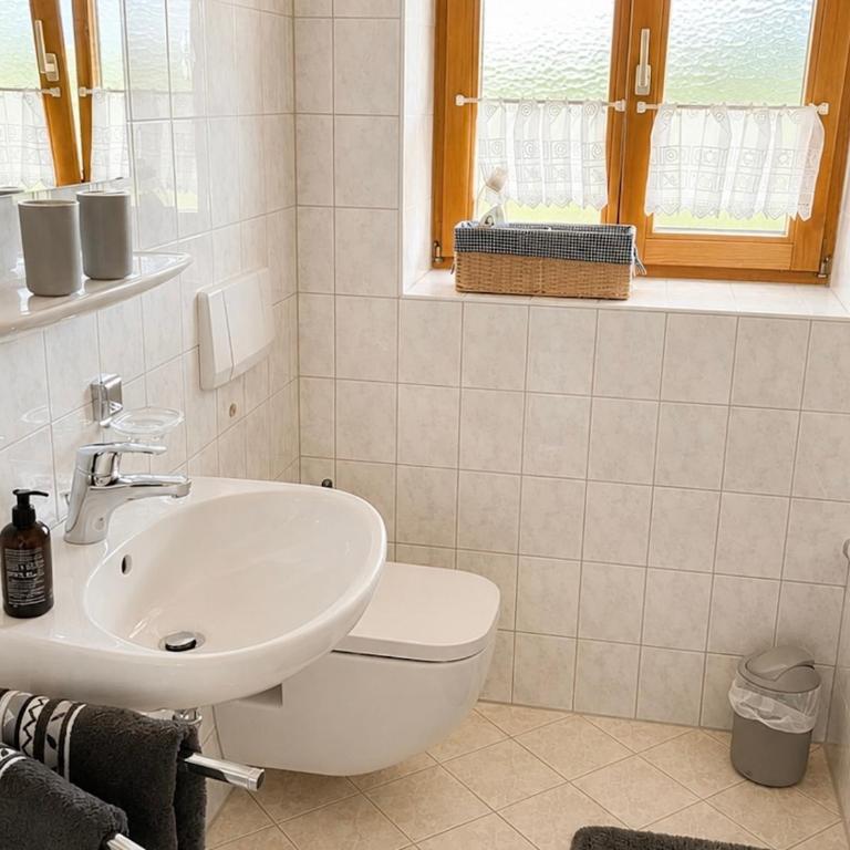 Ferienwohnung Enzian mit Bergblick - Apartment mit 1 Schlafzimmer, Balkon und Bergblick - 11