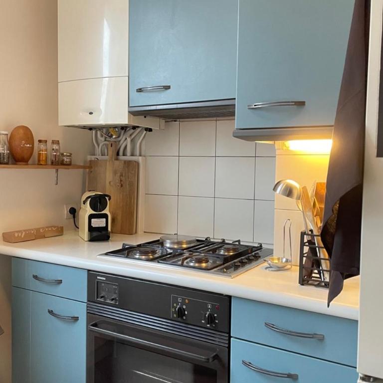 Marais 4e Appartement sous les toits avec mezzanine par Mey Agency - Appartement 3 Chambres - 8