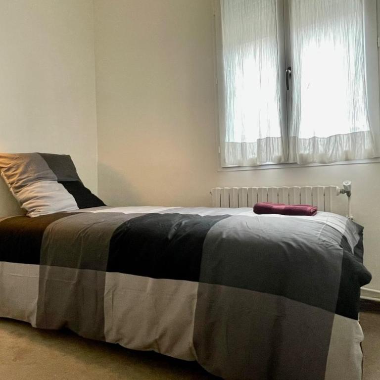 Marais 4e Appartement sous les toits avec mezzanine par Mey Agency - Appartement 3 Chambres - 10