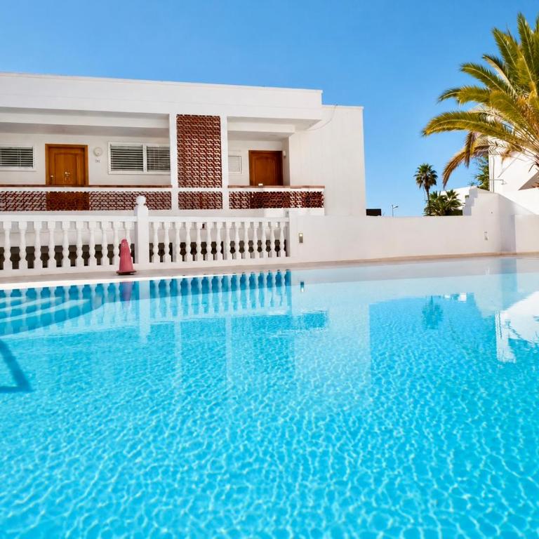 Solarena 28 - Beachside Apartment with Pool & Terrace - Apartamento de 1 dormitorio - 2