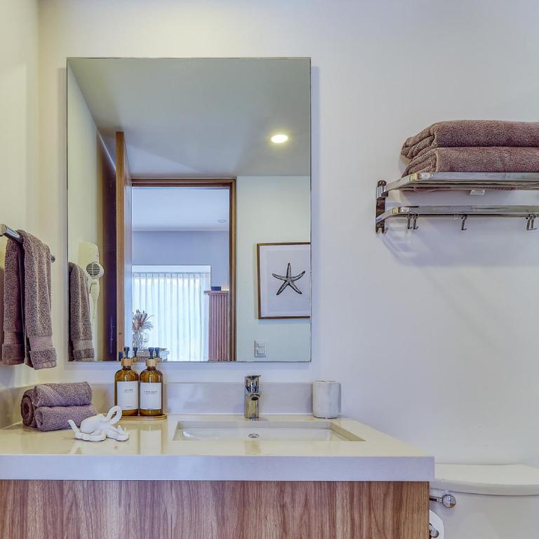 Moikkarentals Beachfront Studio Harbor171 PV - Apartamento de 1 dormitorio - 4