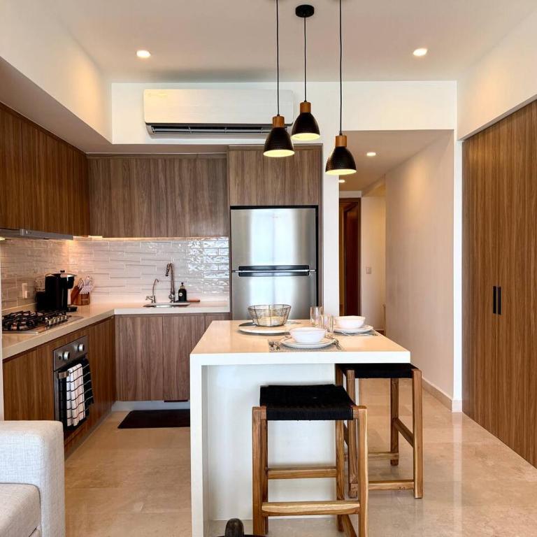 Moikkarentals Beachfront 1BR Harbor171-N1702 PV - Apartment - 7