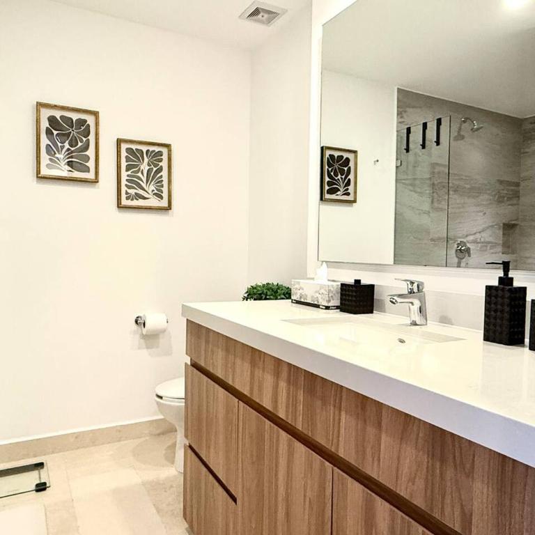 Moikkarentals Beachfront 1BR Harbor171-N1702 PV - Apartment - 3