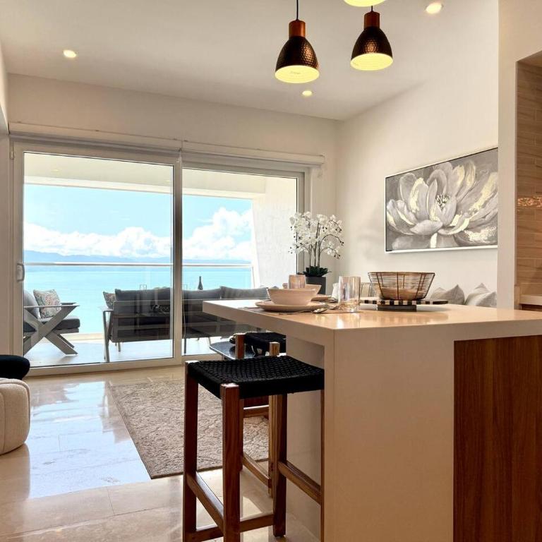 Moikkarentals Beachfront 1BR Harbor171-N1702 PV - Apartment - 14