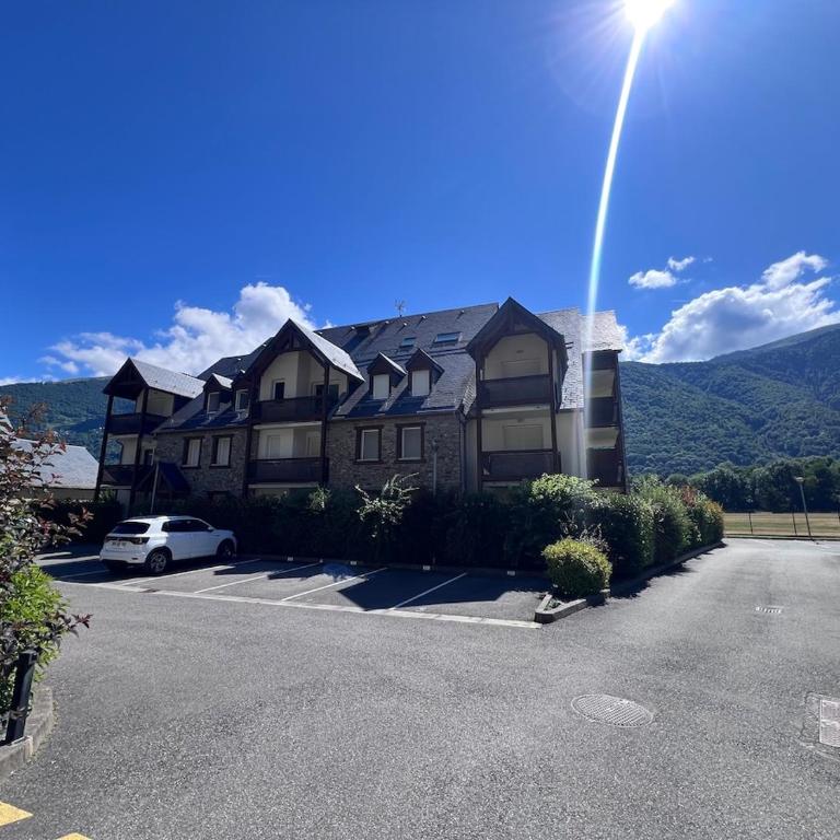 Appartement a Luchon proche centre ville et activités - Two-Bedroom Apartment - 1