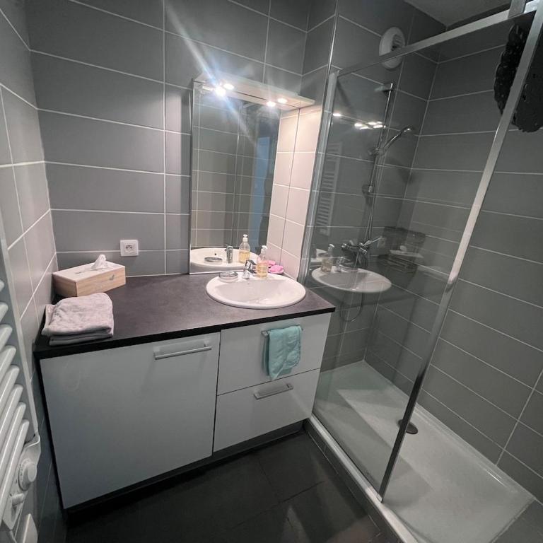 Appartement a Luchon proche centre ville et activités - Two-Bedroom Apartment - 10