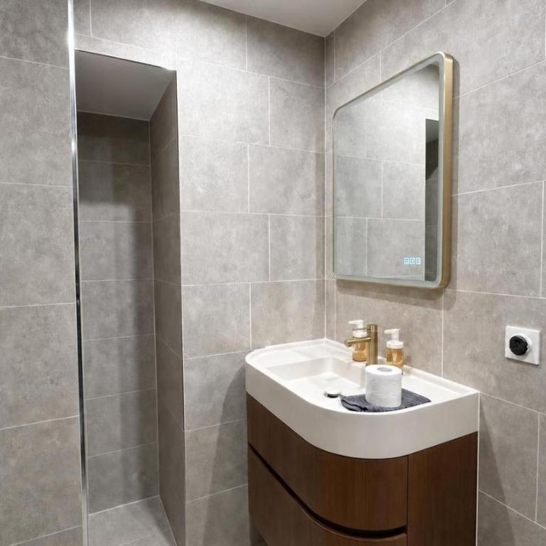 Modern 2 Bedroom Apartment in Vibrant Paris 11 - Appartamento con 2 Camere da Letto - 26