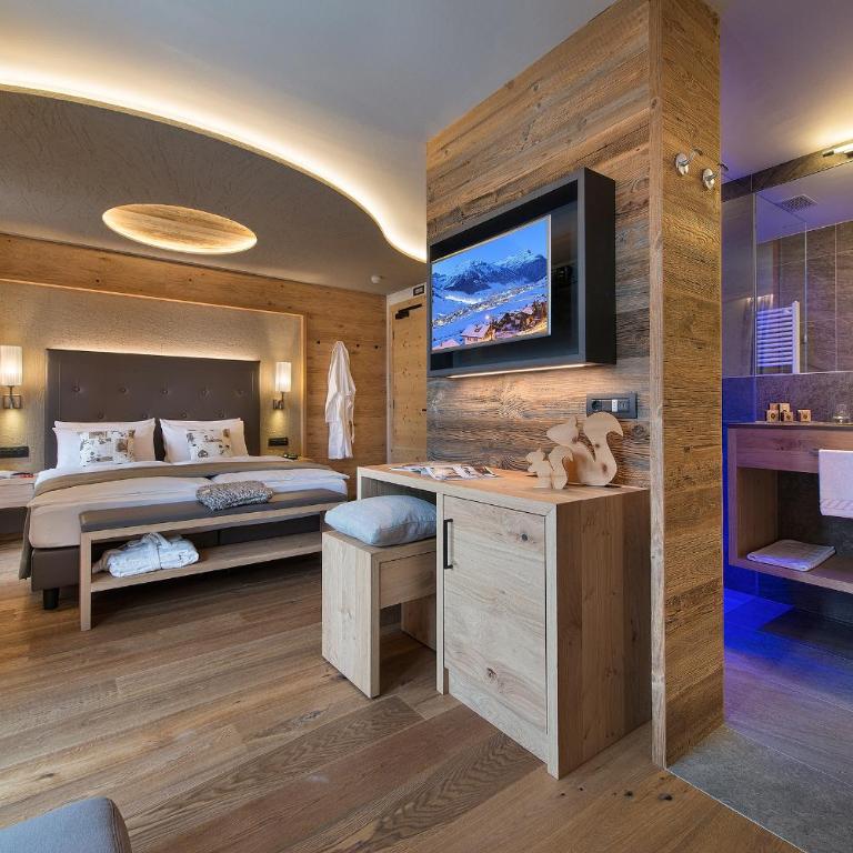 Hotel Roberta Alpine Adults only - Junior Suite with Balcony - 2