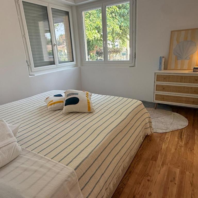 La Maison Délice - l'adresse secrète du Bassin - plage à pied - Three-Bedroom Vacation Home - 53