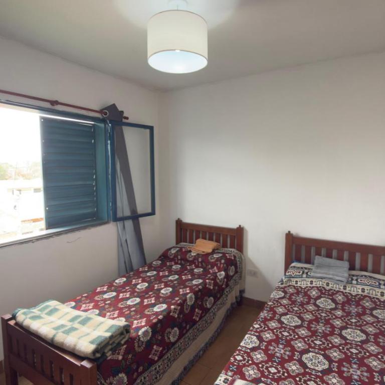 Departamento de 3 habitaciones con cochera, balcón y wifi ,comodo y equipado en zona sur de Salta - Three-Bedroom Apartment - 12