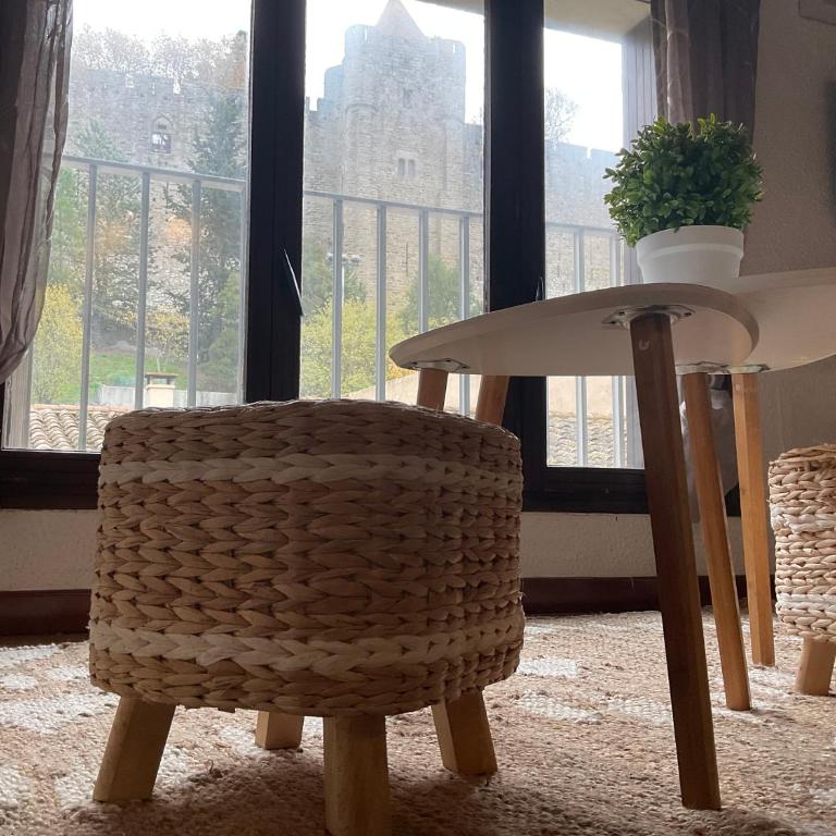 Montez au créneau, Face à la Cité vue sublime - Appartement 2 Chambres - 38