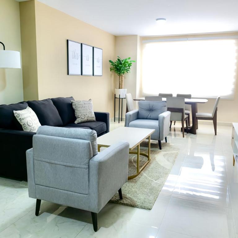 Departamento Lincoln Park con Garage Zona Norte Cala Cala - Three-Bedroom Apartment - 1