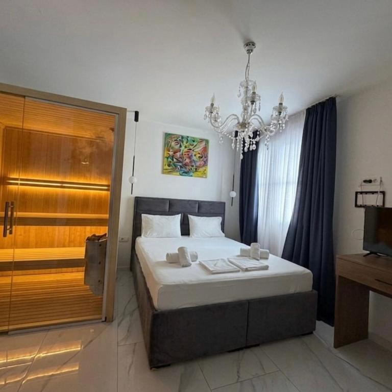 Maison Mark Luxury Suites & Spa - Zimmer mit Kingsize-Bett und Whirlpool - 6