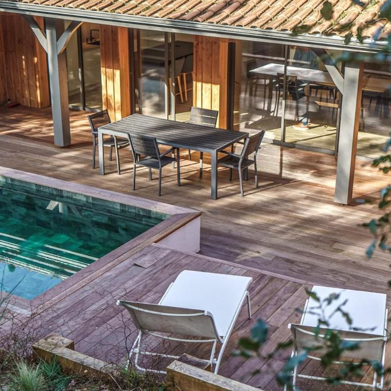 Brand new villa in the heart of Le Pila beach 10 minutes away - Maison 4 Chambres - 28