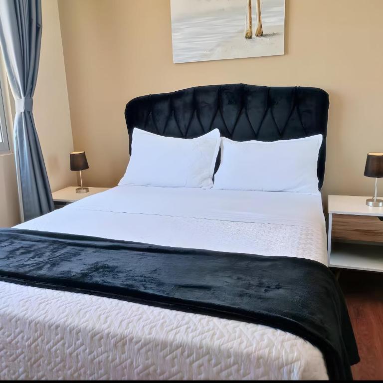Departamento Lincoln Park con Garage Zona Norte Cala Cala - Three-Bedroom Apartment - 14
