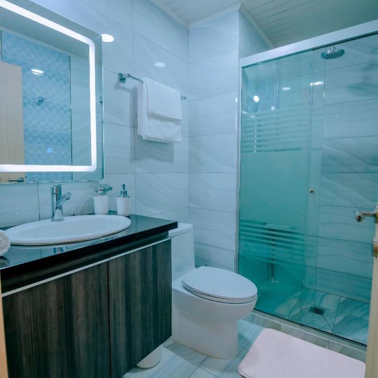 Departamento Lincoln Park con Garage Zona Norte Cala Cala - Three-Bedroom Apartment - 13