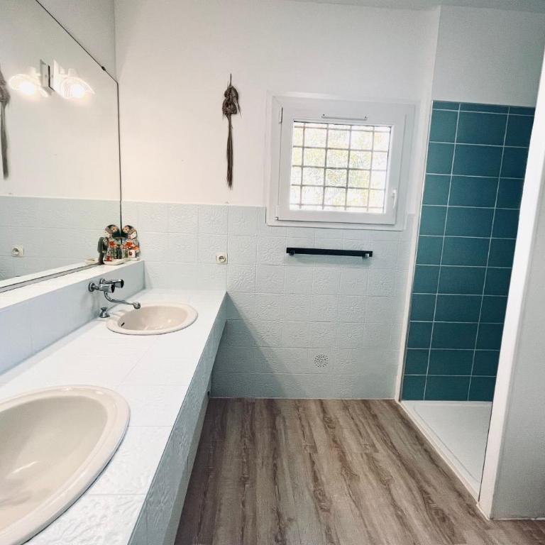 Rare pearl with pool and sea view - Maison de Vacances - 5