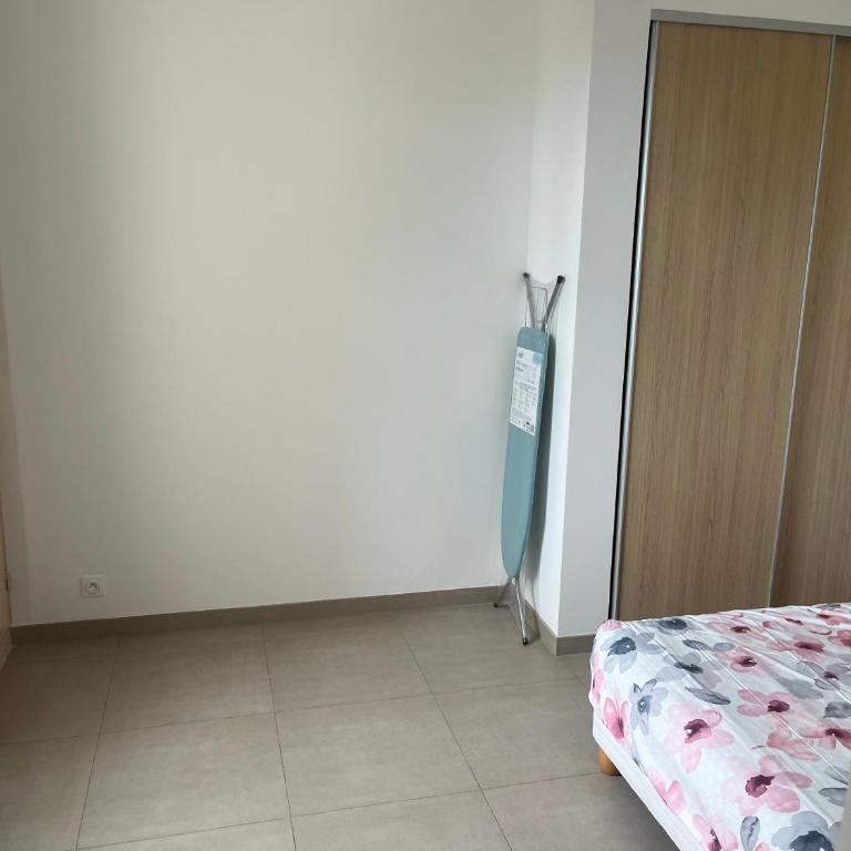 Appartement à 15 minutes de Cannes, au pied des commerces et des transports - Appartement 1 Chambre - 3