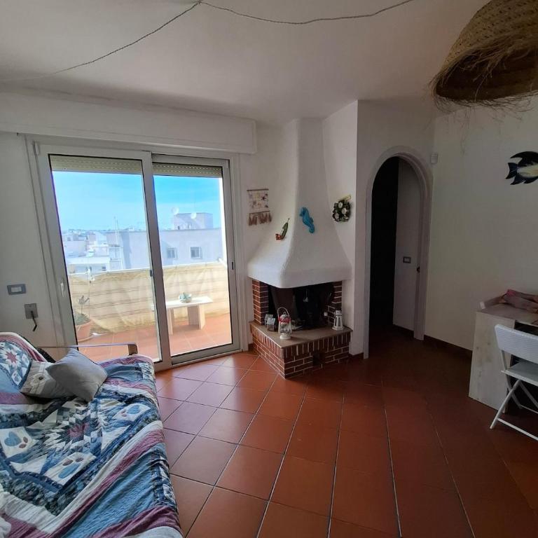 Apartment with terrace - Appartamento con 3 Camere da Letto e Vista Mare - 6