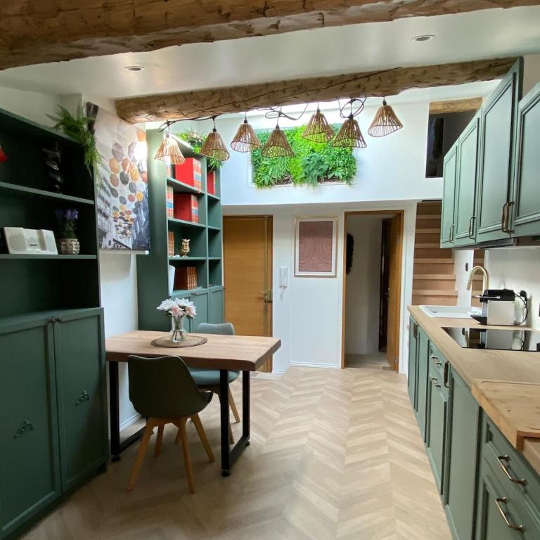 Duplex centre historique, climatisé haut standing - One-Bedroom Apartment - 1