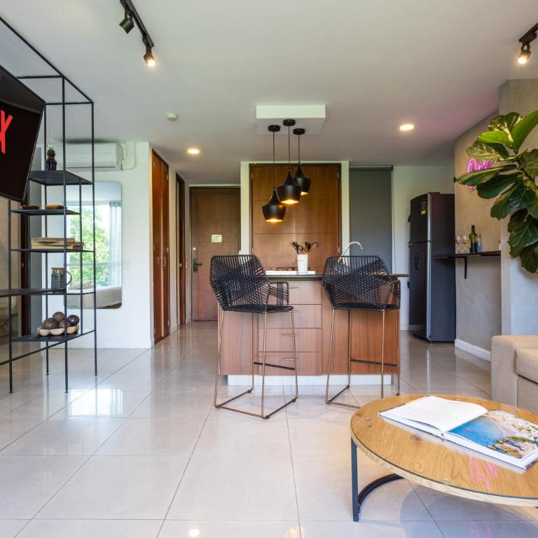 Prime Location with Park Views AC in El Poblado - Apartamento de 1 dormitorio - 20