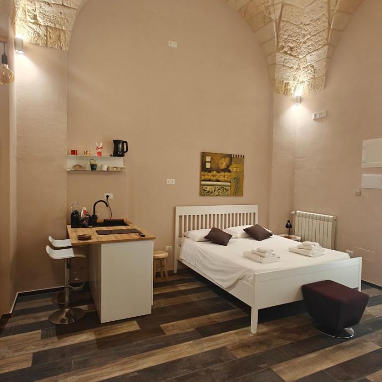Elysia Apartment con Jacuzzi - Centro Brindisi - Casa con 1 Camera da Letto - 4