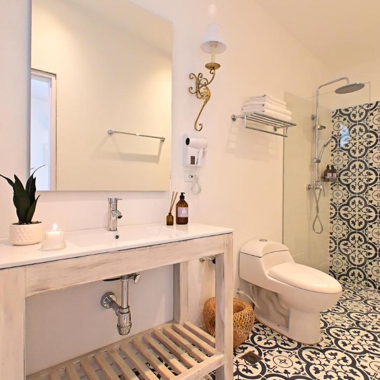 Cabrero House Boutique - Deluxe Quadruple Room - 6