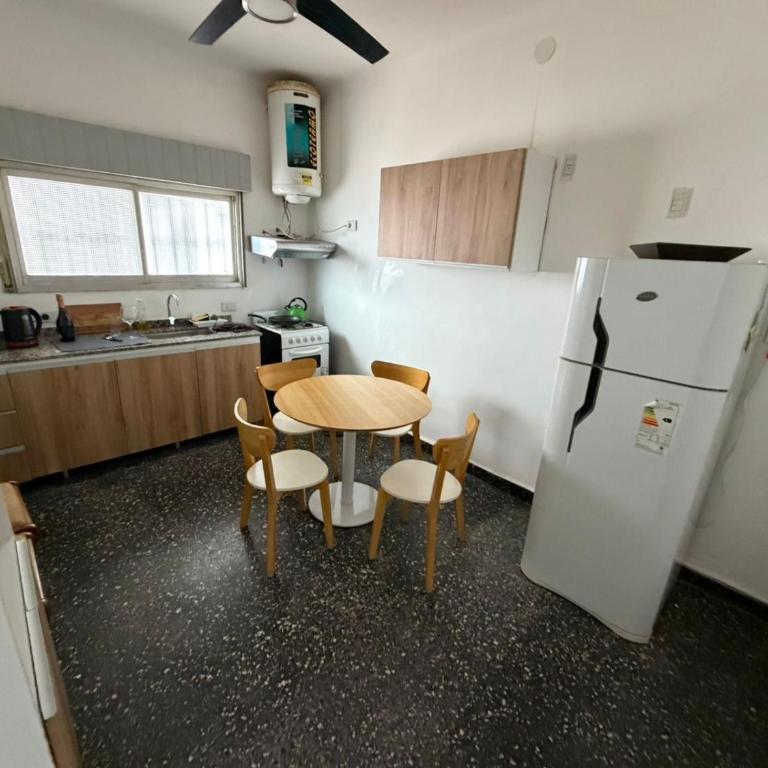 Casa amplia y cómoda a 10 minutos de Uruguaiana - Casa con 1 dormitorio - 6