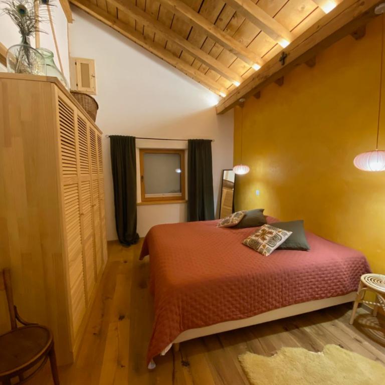Appartement mansardé Bourg de Saillon - Apartment mit 2 Schlafzimmern - 12