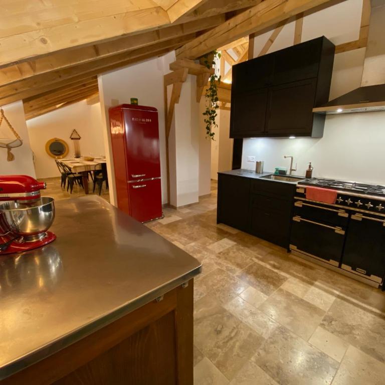 Appartement mansardé Bourg de Saillon - Apartment mit 2 Schlafzimmern - 14