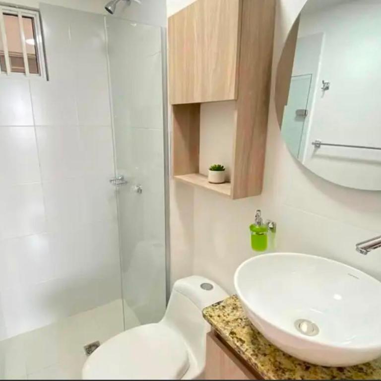 Apartamento cómodo tres aires - Three-Bedroom Apartment - 2