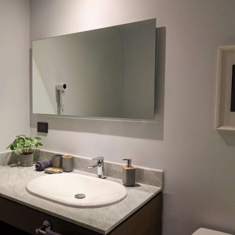 Elysian High Country - Premium Apartments With Pool & Rooftop - Apartment - 18