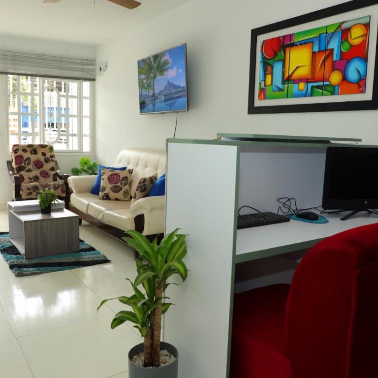 Habitación para PAREJAS EL TREBOL baño privado - Single Room - 2