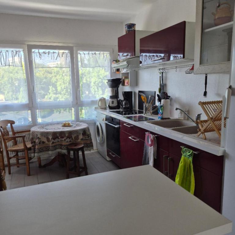 Coquet Appartement avec balcon Caen Nord, proche Mémorial - Appartement 2 Chambres - 7